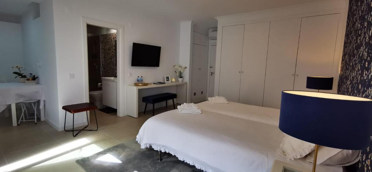 Апартаменты Quarto Duplo Com Kitchenette, Wc E Patio Privativo Корройюш Экстерьер фото